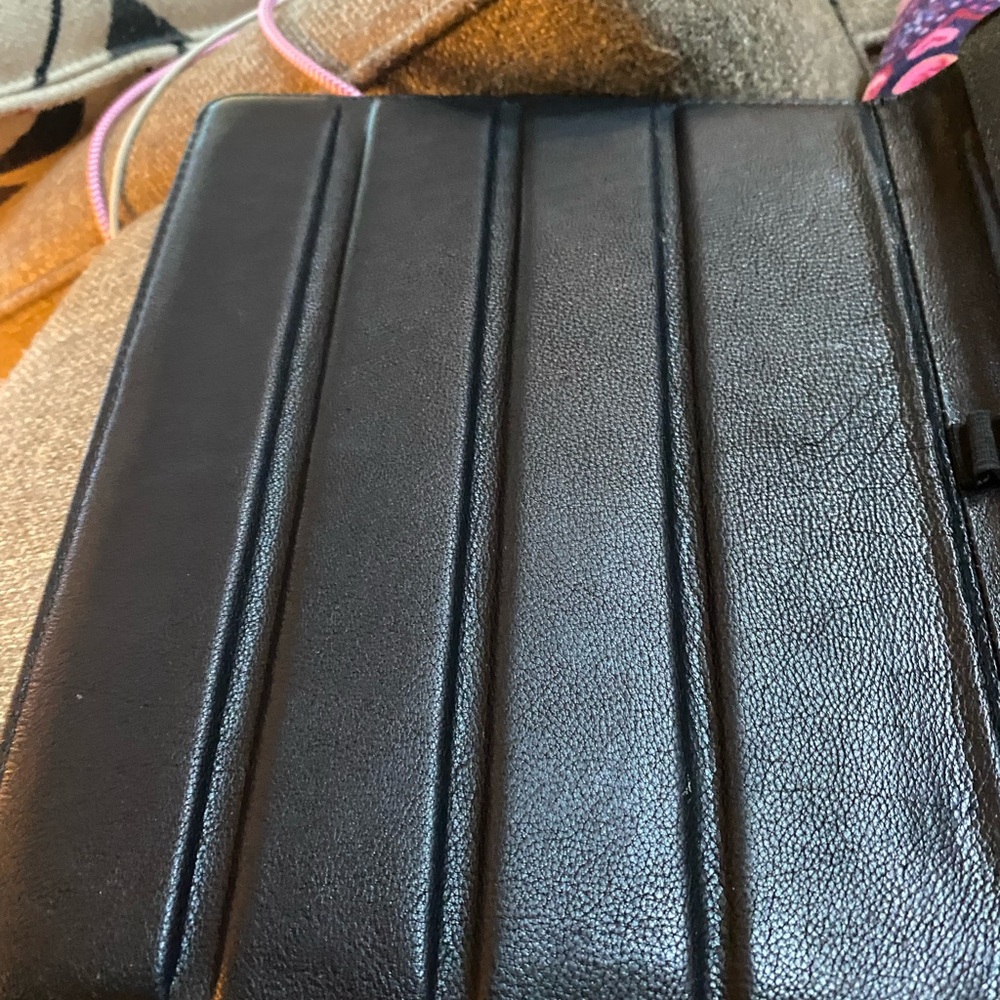 Brahmin iPad case - Picture 3 of 10